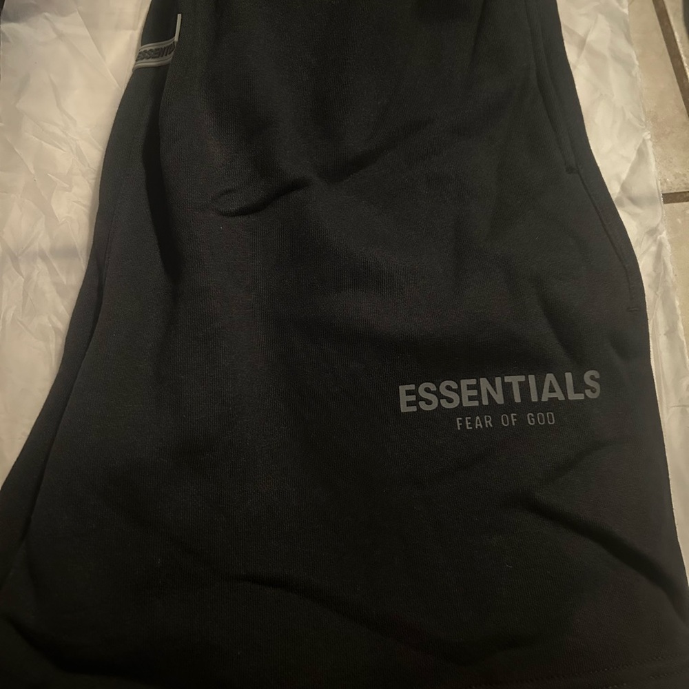Essential shorts M